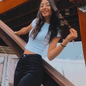 Meet your Posher, Jacey